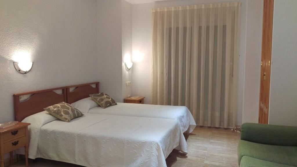 Apartamentos Berlin サン・ペドロ・デル・ピナタル エクステリア 写真